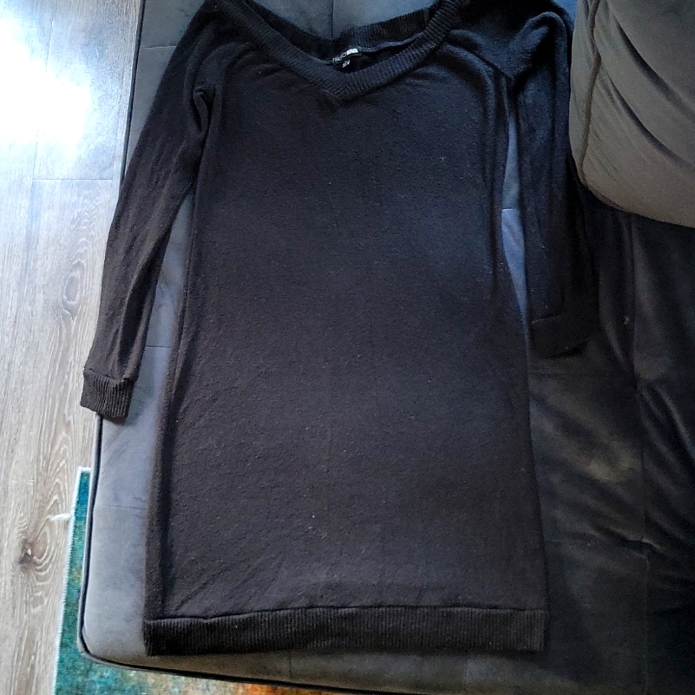 Black mini sweeter dress